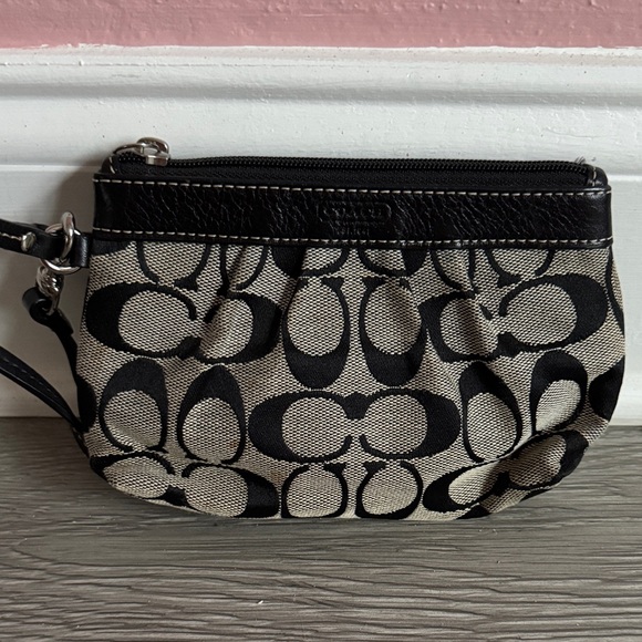 Coach Black and Gray Patterned Wristlet - Picture 1 of 6